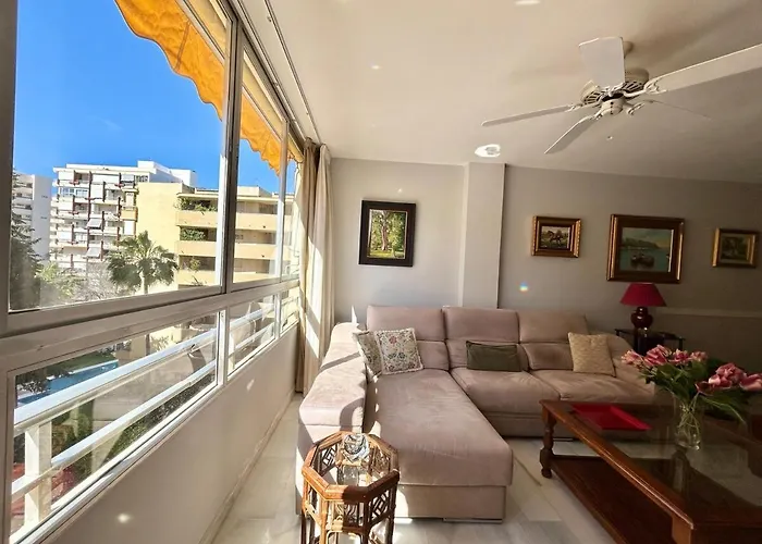 Apartment In Marbella Center With Parking In The Building