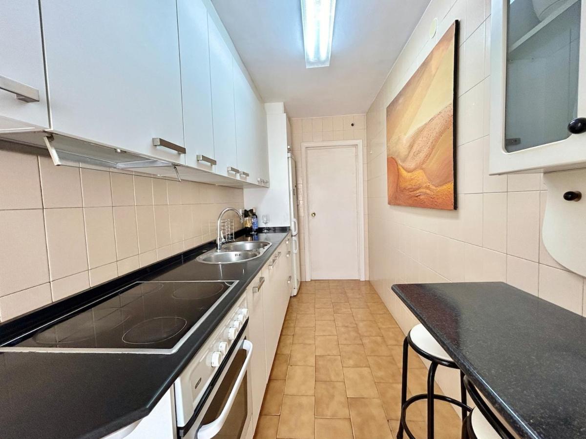 In Center With Parking In The Building Apartment Marbella