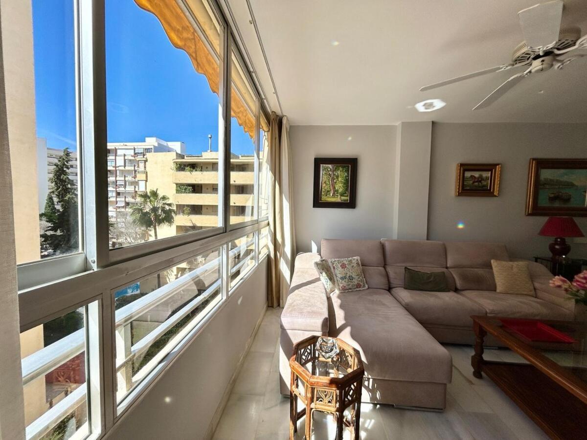 In Center With Parking In The Building Apartment
