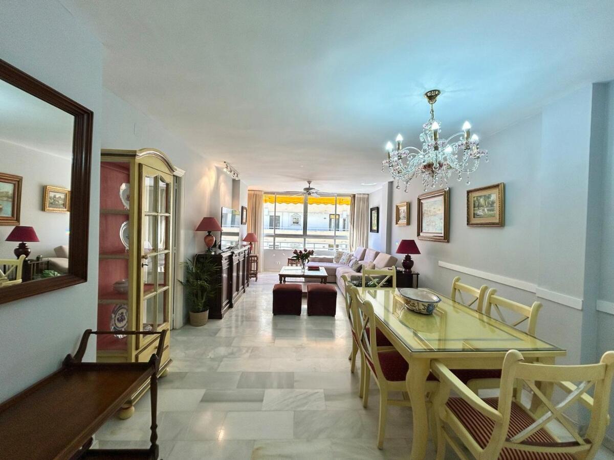 In Center With Parking In The Building Marbella